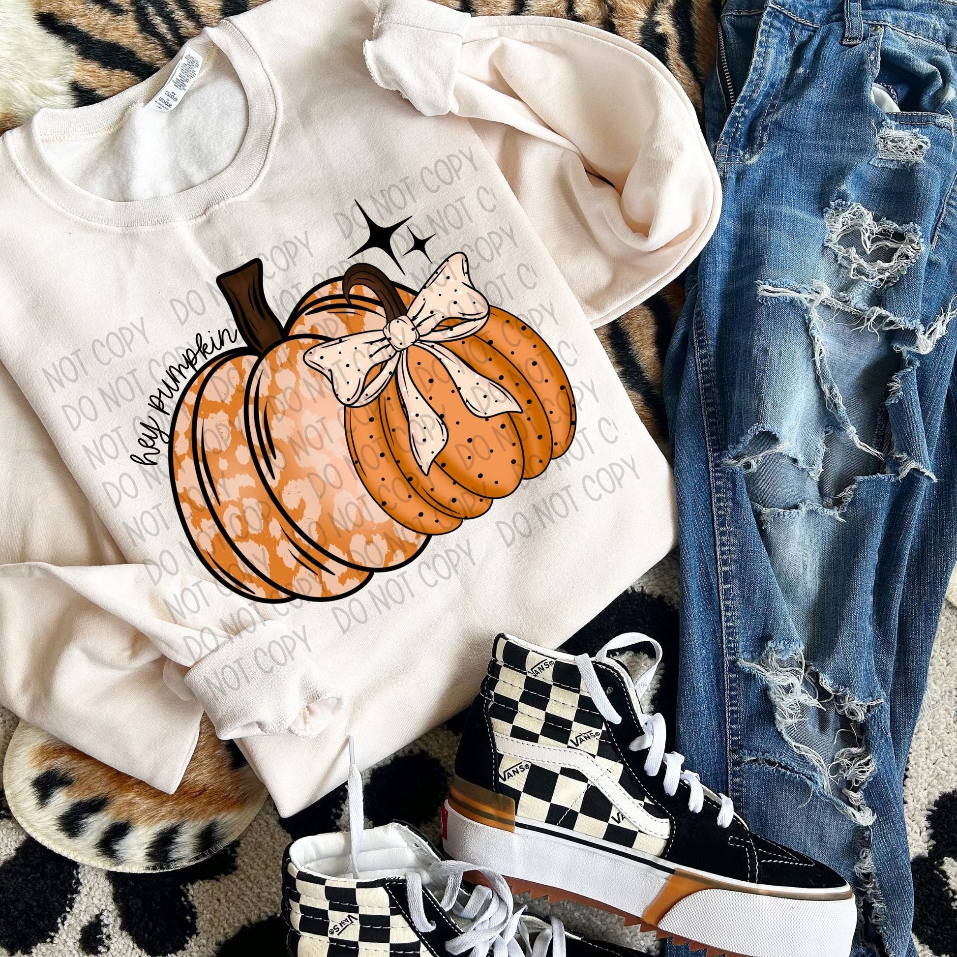 Hey Pumpkin Bow-Lovie T Designs