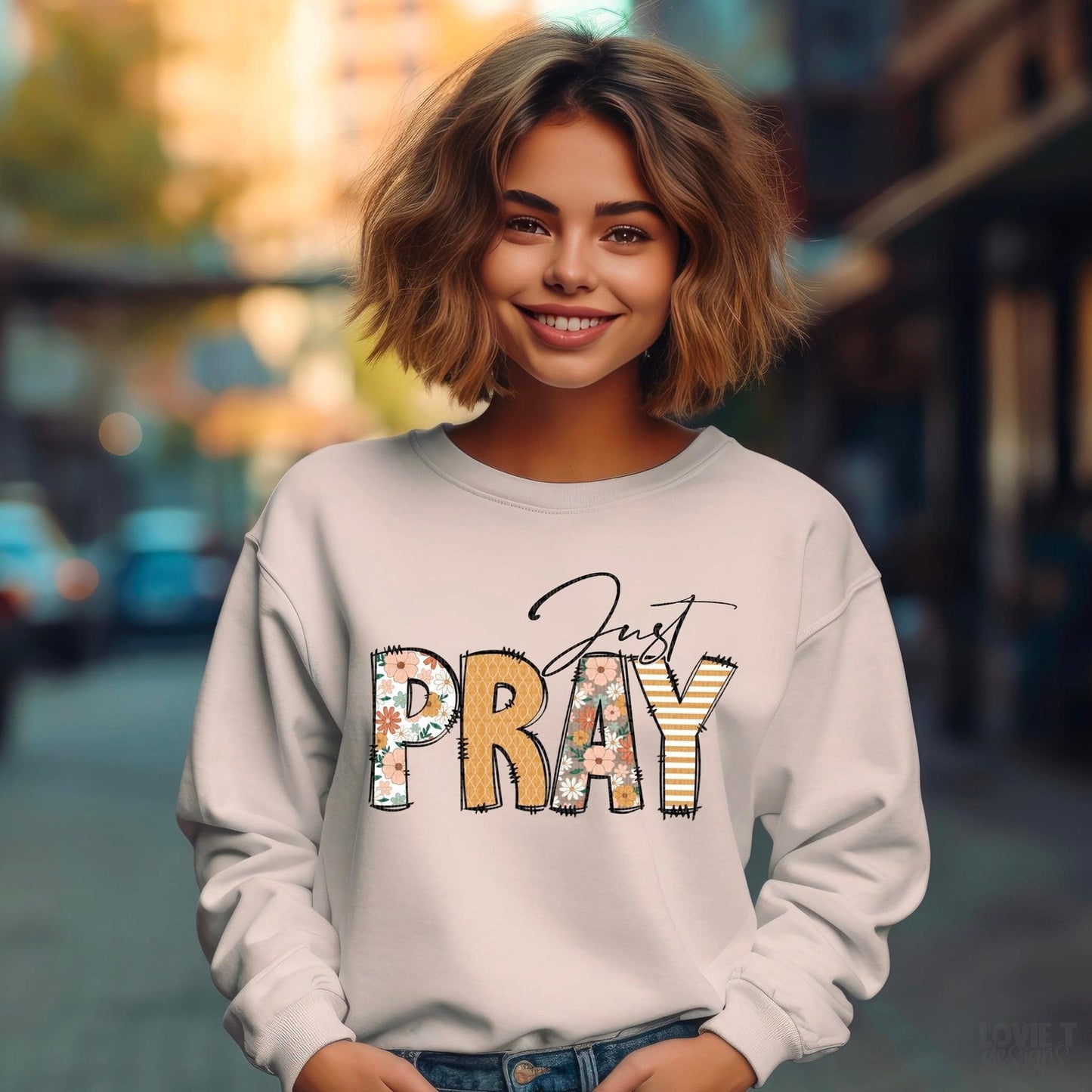 Just Pray-Lovie T Designs