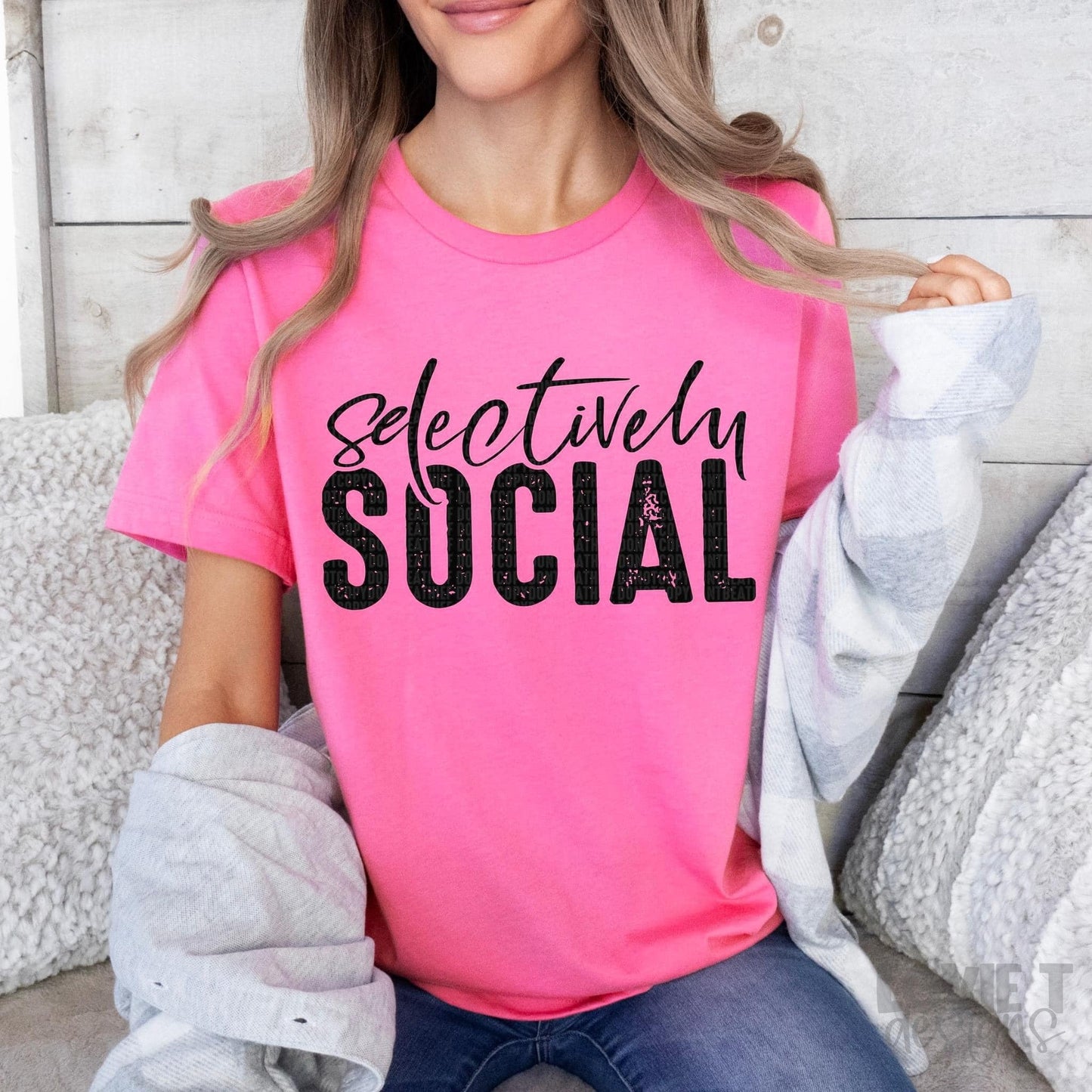 Selectively Social-Lovie T Designs